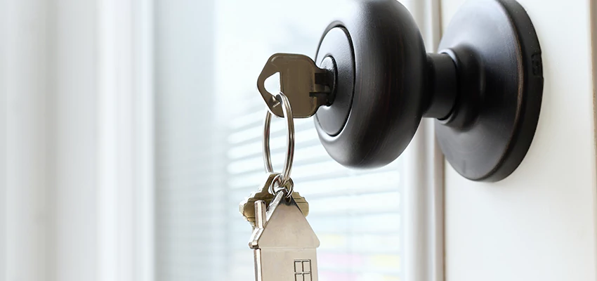 Bifold Door Knob Replacement in Wasco, California